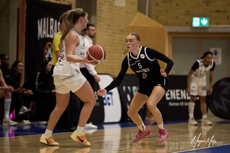 2026-03-01 Linnea Norberg under Basketettan Dam-matchen mellan Malbas och Dolphins i Malmö.