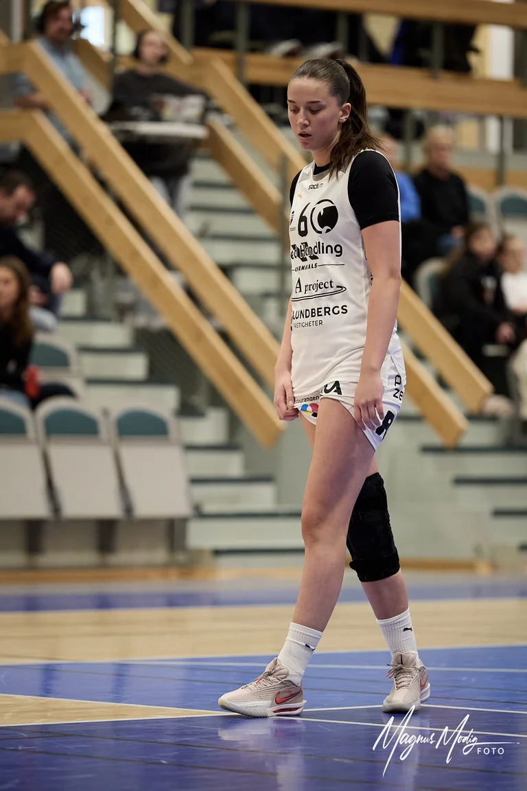 2026-03-01 Carlie Billing under Basketettan Dam-matchen mellan Malbas och Dolphins i Malmö.