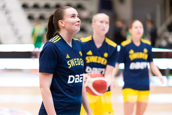 Cecilia Holmberg, Forward