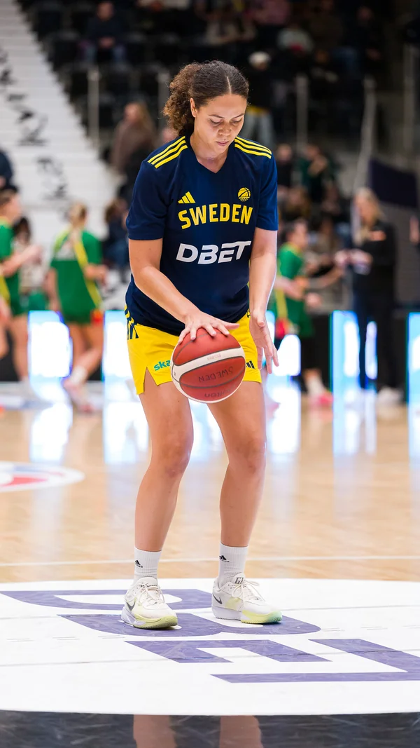 Precious Johnson, Center